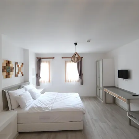 White Orange ホテル イズミル