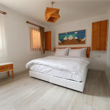 White Orange イズミル