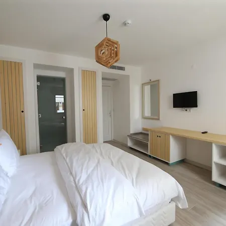 White Orange ホテル 3*