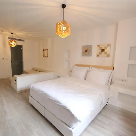 White Orange ホテル