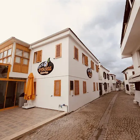 White Orange 3* إزمير