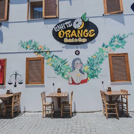White Orange 3*