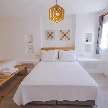 White Orange فندق إزمير