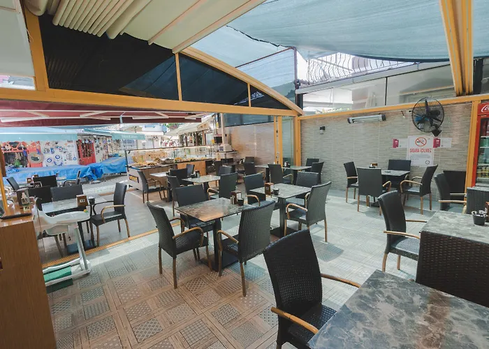 Hotel White Orange Esmirna