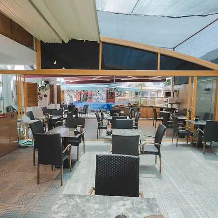 White Orange Отель Измир