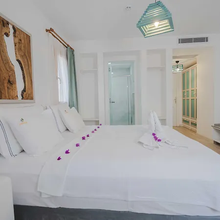 White Orange Отель 3*